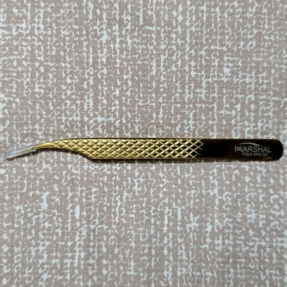 Eyelash Tweezer, Stainless steel, Gold color coated. - Picture 1 of 4